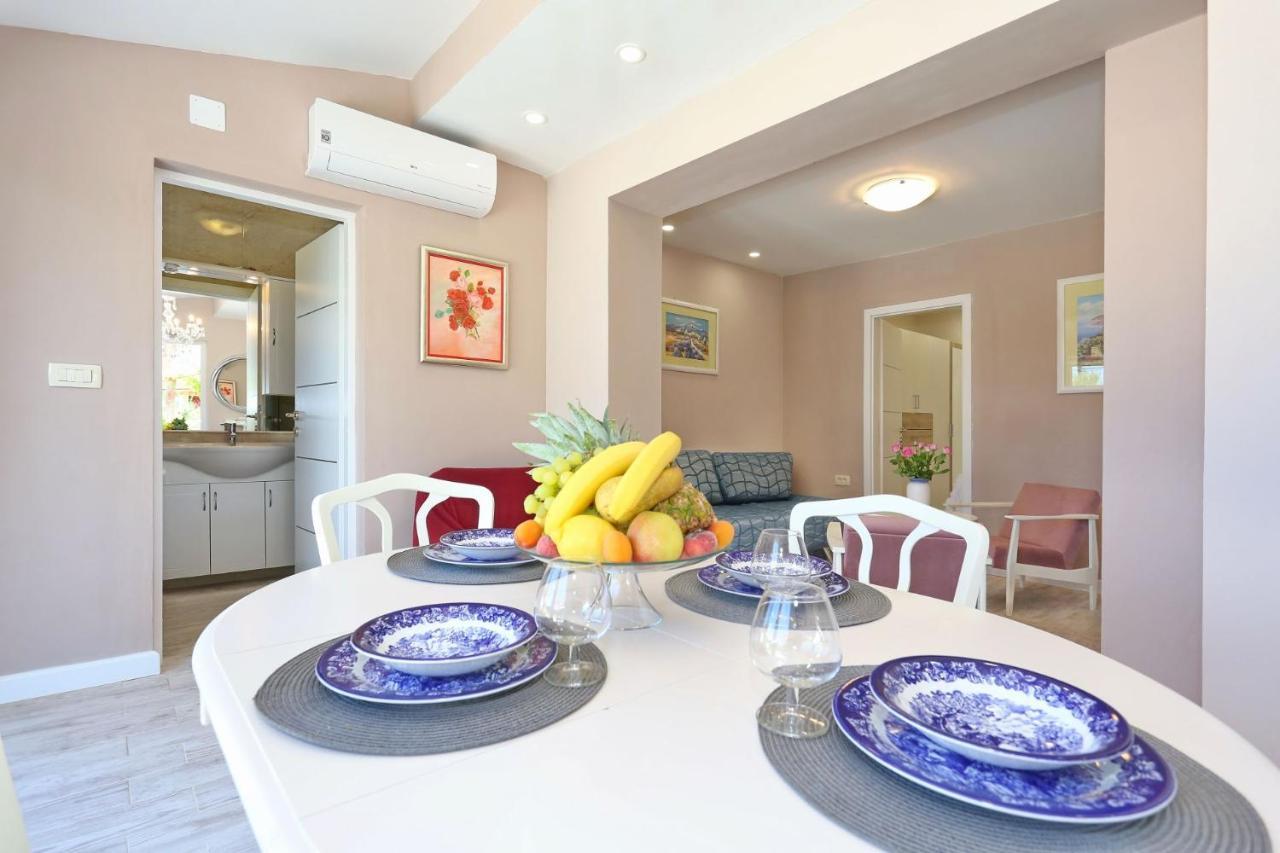 Hacienda Mia With Yacuzzi And Free Parking Задар Екстериор снимка
