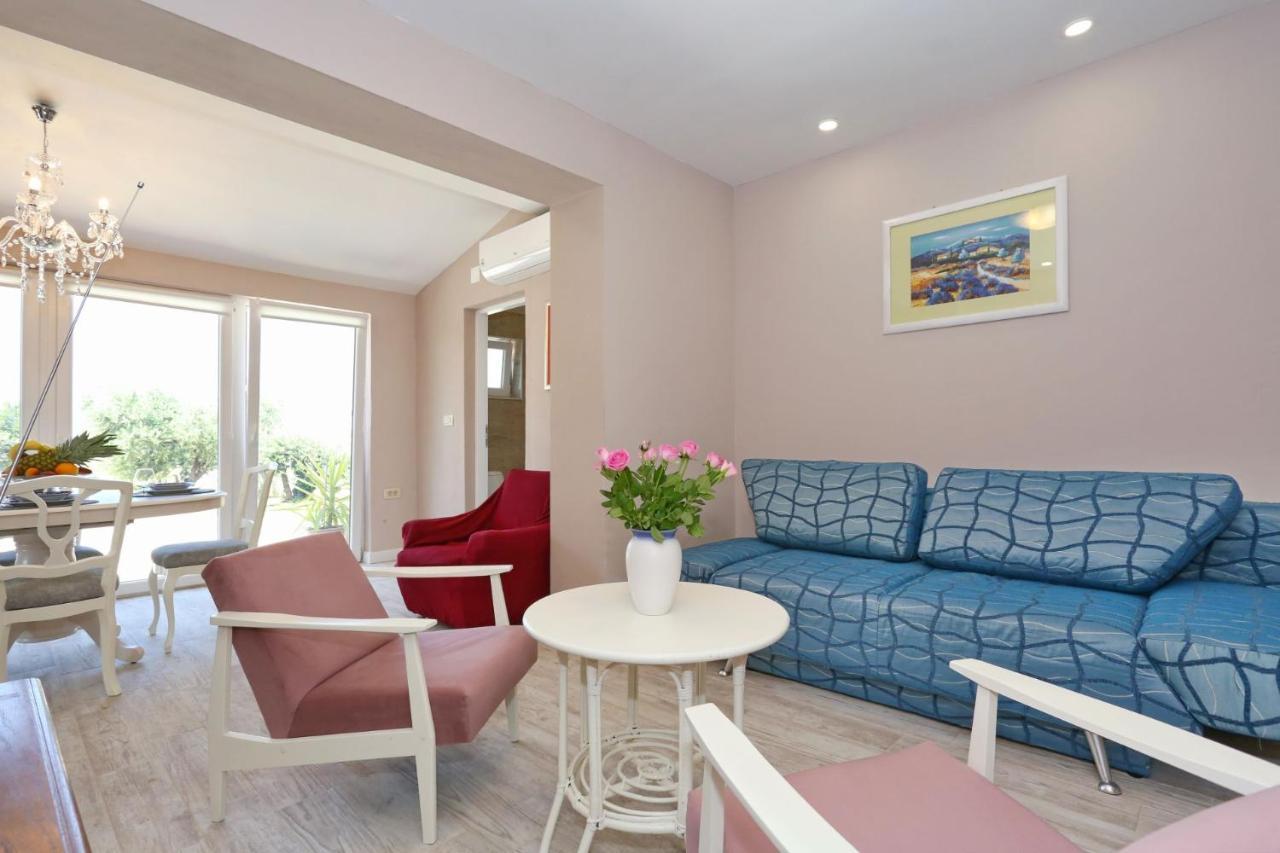 Hacienda Mia With Yacuzzi And Free Parking Задар Екстериор снимка