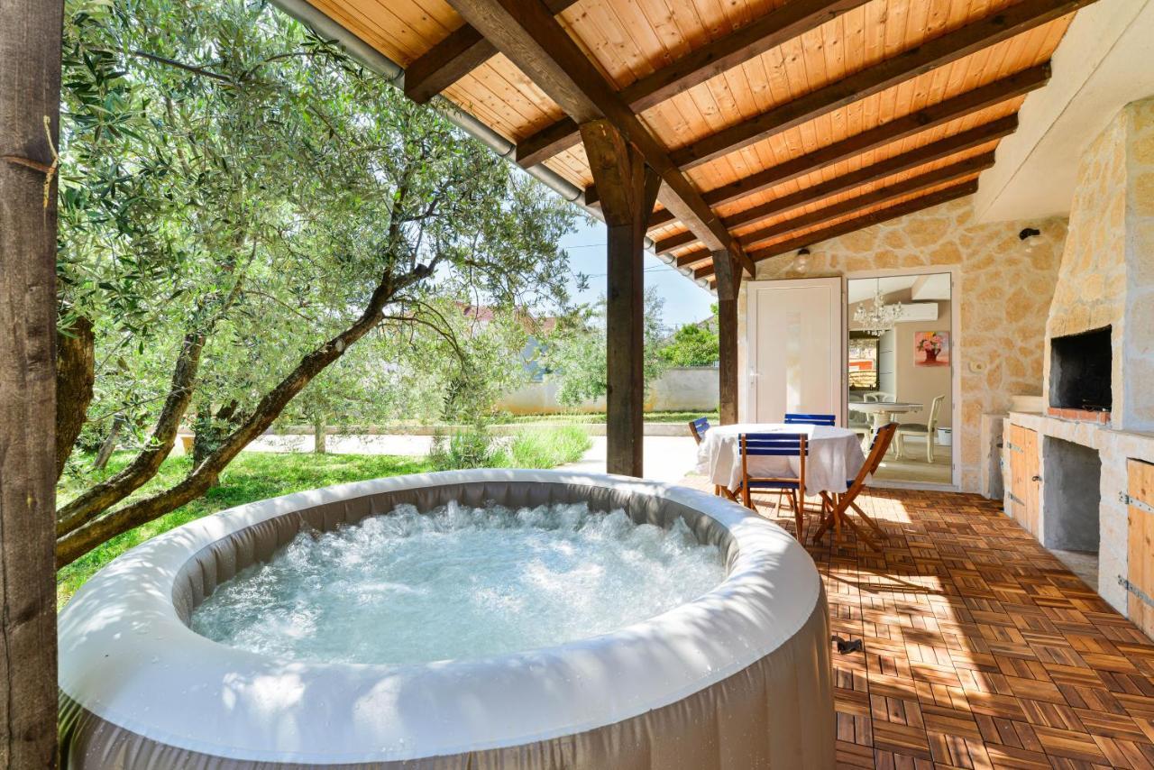 Hacienda Mia With Yacuzzi And Free Parking Задар Екстериор снимка