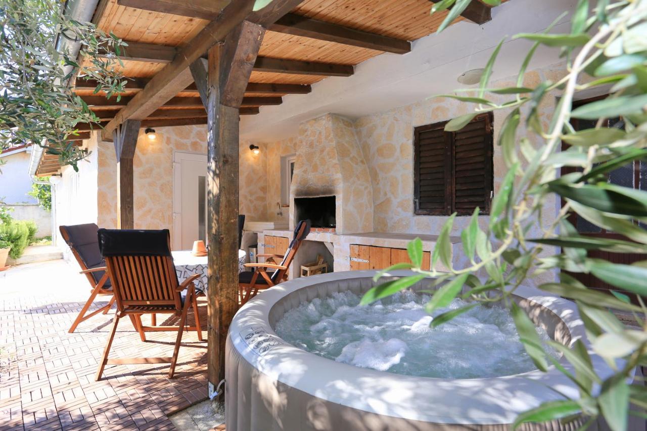 Hacienda Mia With Yacuzzi And Free Parking Задар Екстериор снимка