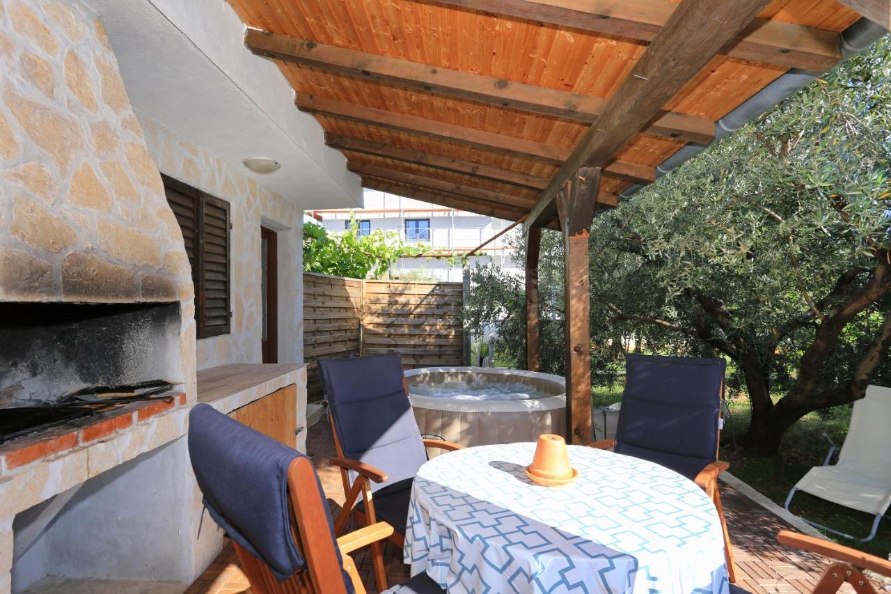 Hacienda Mia With Yacuzzi And Free Parking Задар Екстериор снимка