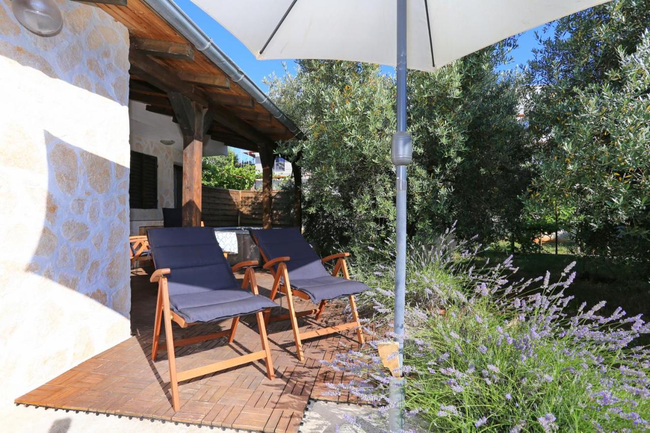 Hacienda Mia With Yacuzzi And Free Parking Задар Екстериор снимка